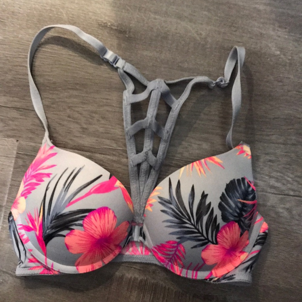pink bra